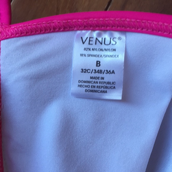 Venus hot pink bikini. - Picture 5 of 6